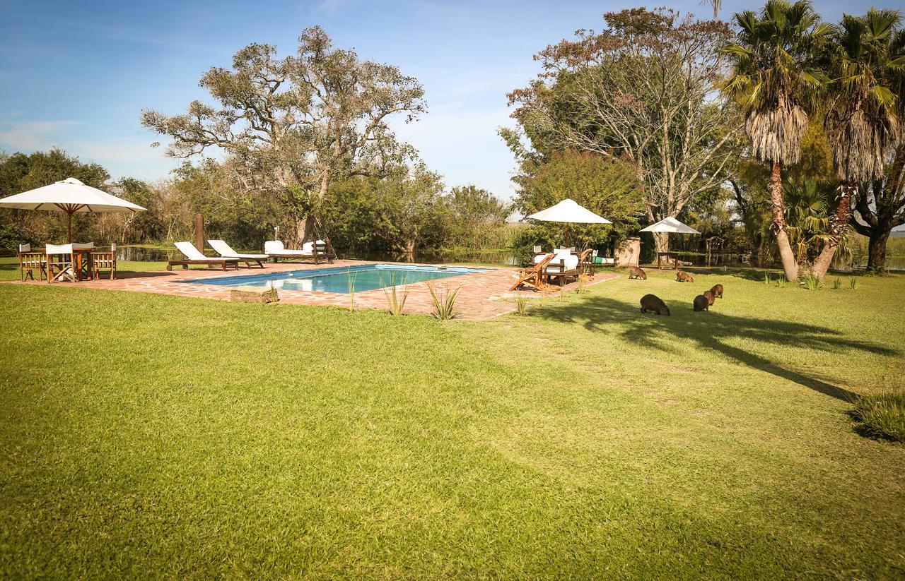 Aguape Lodge Colonia Carlos Pellegrini  Buitenkant foto
