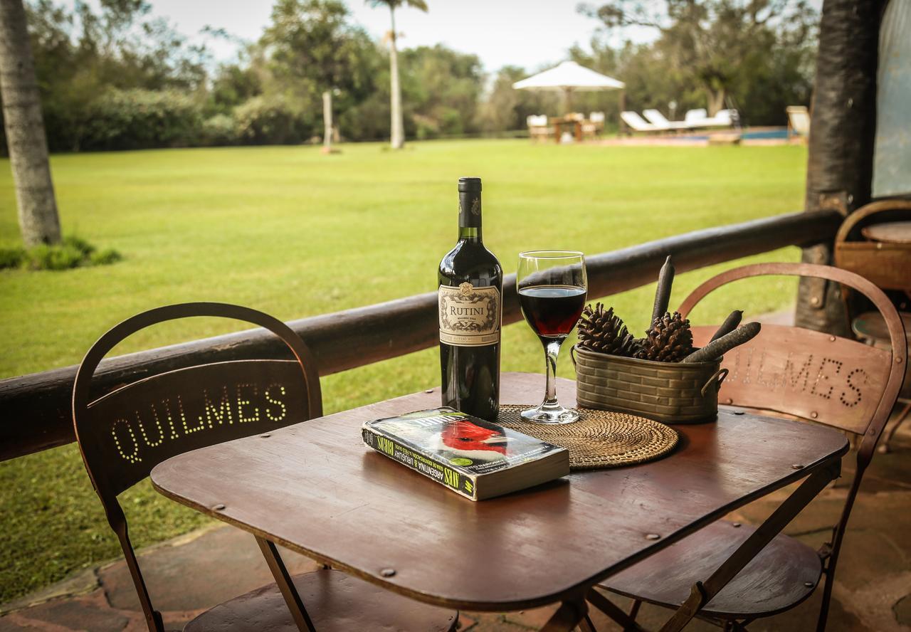 Aguape Lodge Colonia Carlos Pellegrini  Buitenkant foto