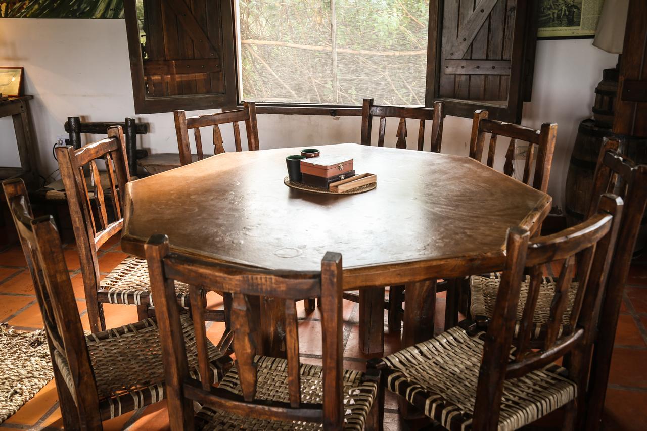 Aguape Lodge Colonia Carlos Pellegrini  Buitenkant foto