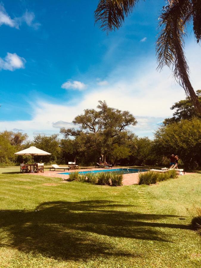 Aguape Lodge Colonia Carlos Pellegrini  Buitenkant foto